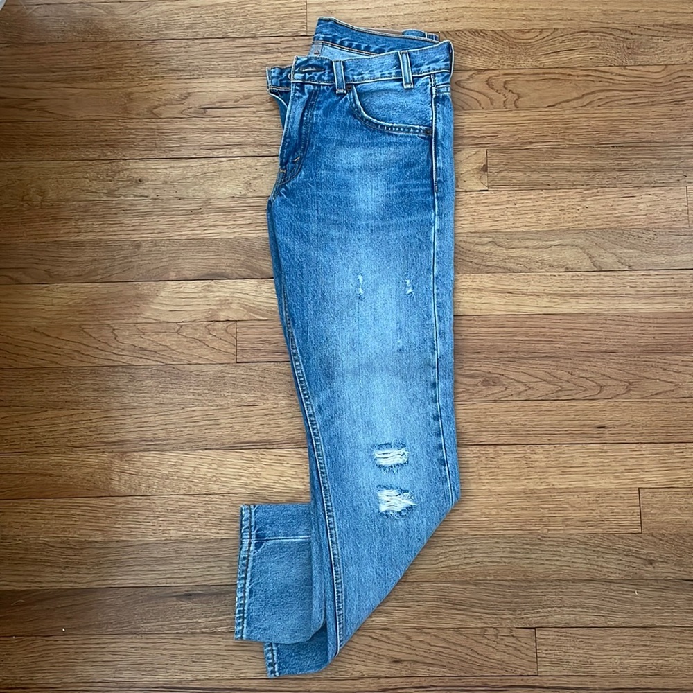 Levi Jean - Size 27 (EUC)